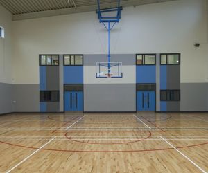 Który materiał na posadzkę sportową sprawdzi się najlepiej?