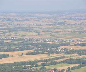 Piękne Góry Świętokrzyskie widziane ze słynnej wieży