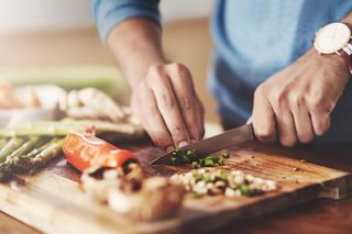 Jedna z najzdrowszych diet na świecie. Zmniejsza stan zapalny i ryzyko rozwoju przewlekłych chorób