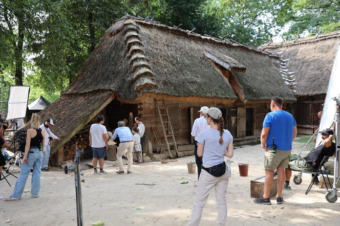 W Muzeum Wsi Lubelskiej w Lublinie trwają zdjęcia do filmu  pt. „Zegar” 