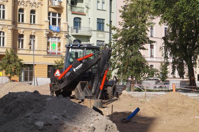 Trwa rewitalizacja pl. Wolności w Bydgoszczy. Zaglądamy na plac budowy! 