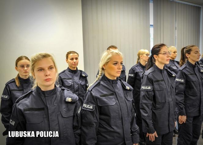 Ślubowanie nowych policjantów w Komendzie Wojewódzkiej Policji w Gorzowie Wlkp.