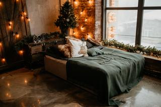 Hygge na święta. Jak świątecznie urządzić salon w stylu hygge? Oto nasze inspiracje