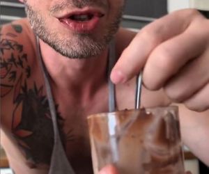 Piotr Musiałkowski - basenowy strojniś