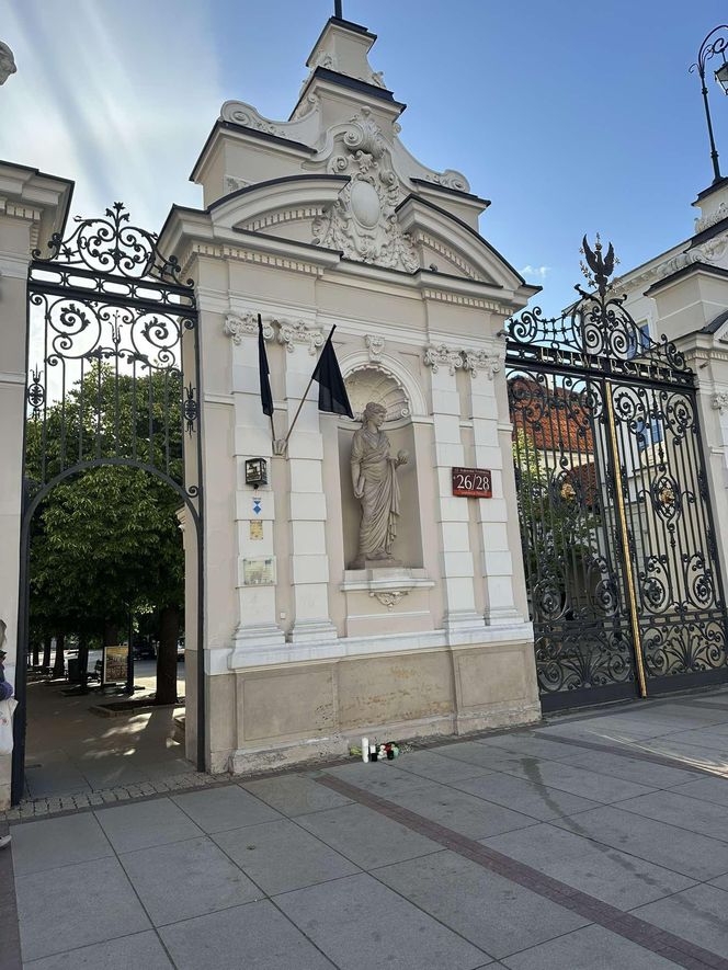 8 maja to dzień żałoby na UW