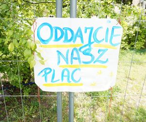 Ogrodzony plac zabaw na Winogradach