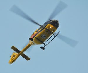 Makabryczny wypadek w Gosprzydowej. Rozrzutnik wciągnął rolnika. Mężczyzna nie żyje