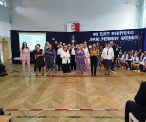Uroczystość jubileuszowa w siedleckiej Dziesiątce była okazją do wspomnień
