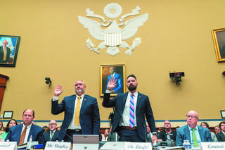 Bidenowie otrzymali z zagranicy $17 mln