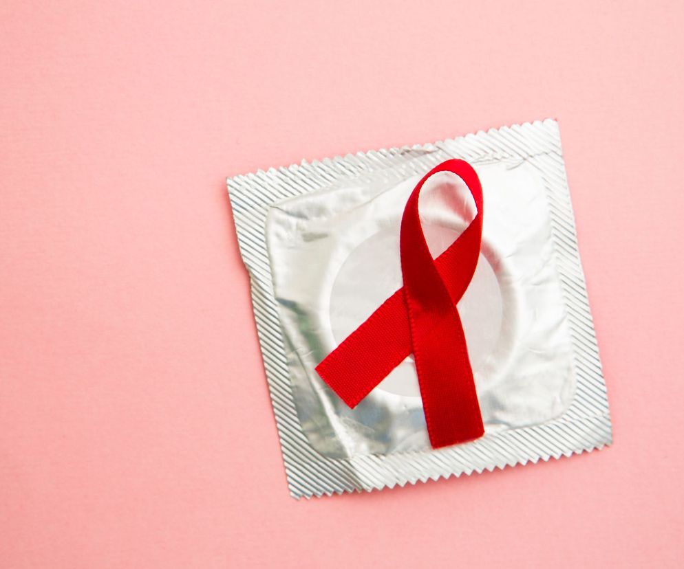 Najskuteczniejszym sposobem na uniknięcie zakażenia HIV jest stosowanie prezerwatyw.