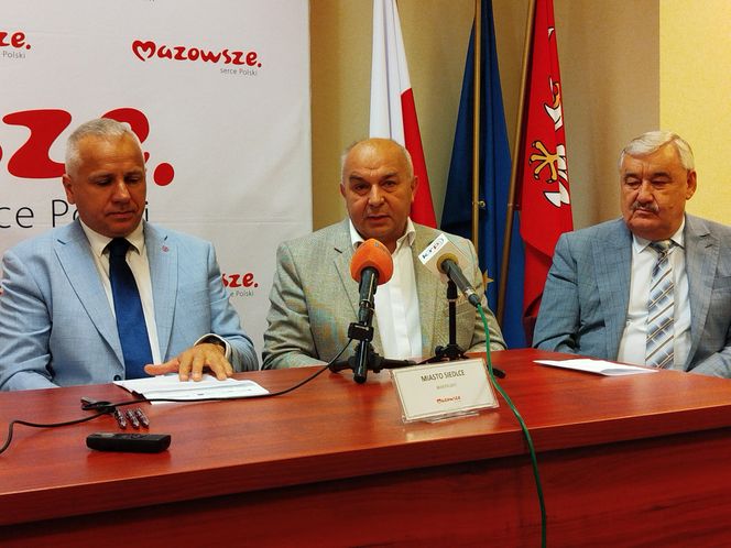 Mazowsze dotacje na szkoły, umowy