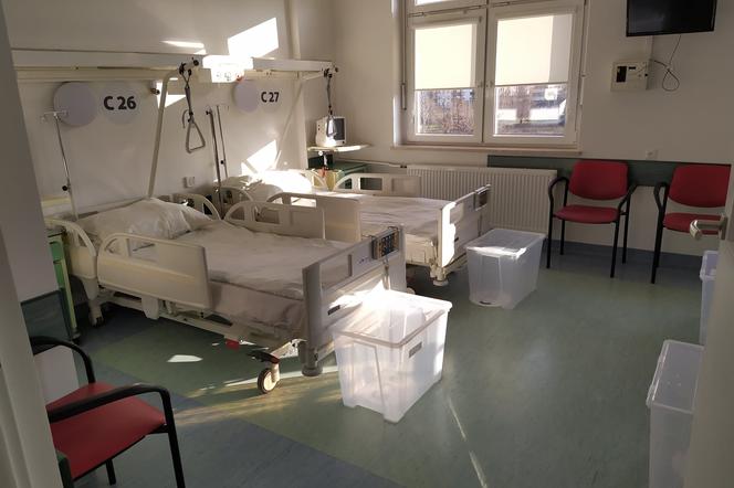 Tak wygląda jedna z sal dla pacjentów covidowych w Szpitalu Tymczasowym w Siedlcach