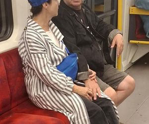 Gabriela Muskala Zbigniew Zamachowski jadą metrem