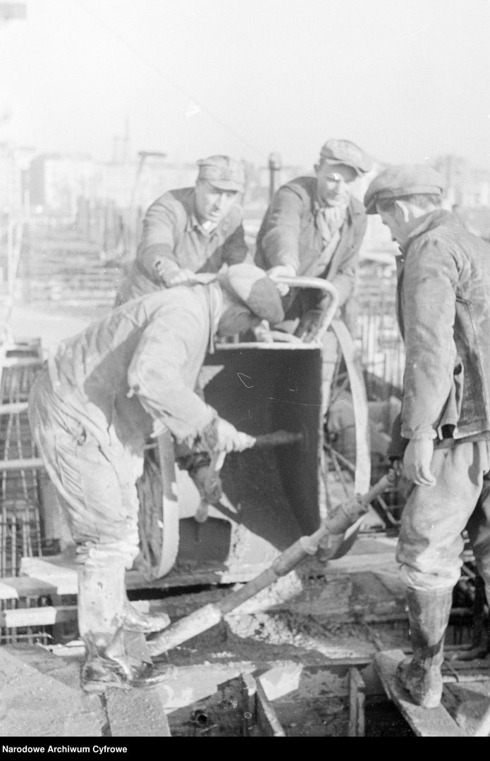 Główny Urząd Statystyczny w Warszawie w trakcie budowy