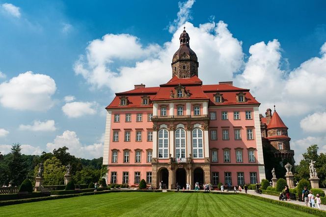Ten zamek jest najpiękniejszy na Dolnym Śląsku. AI odpowiedziało bez wahania