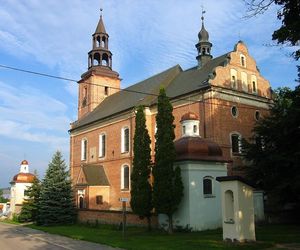 Malutką wieś nazywają Warmińską Jerozolimą. Przyciąga prawdziwe tłumy