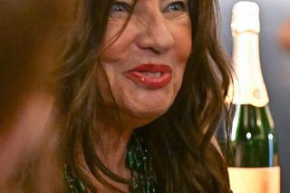 Agnieszka Perepeczko je, pije i tańcuje w środku nocy