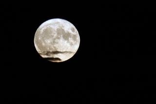To najjaśniejsza pełnia księżyca w roku? Niesamowite zjawisko 19.04.2019!