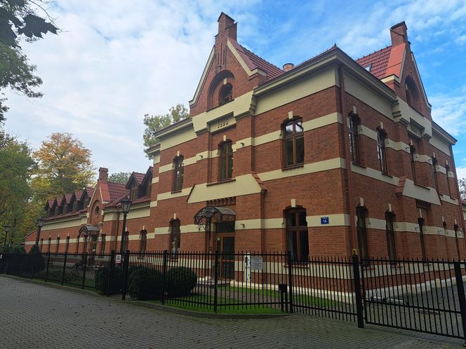Park Zdrojowy i Krakowska Pijalnia Zdrojowa przy rondzie Matecznego