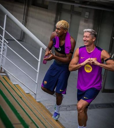 Robert Lewandowski i Wojciech Szczęsny w Azji
