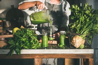 Oczyszczanie organizmu: produkty przyspieszające detoks 