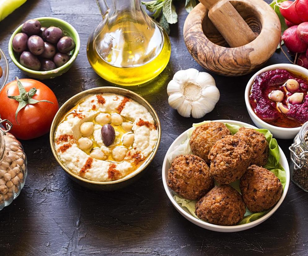 Koszerne jedzenie wraca do łask. Czym jest żywność koszerna? 