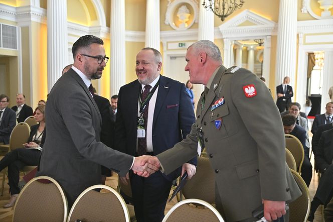 Konferencja Portalu Obronnego, Panel 3: Nowe technologie i sztuczna inteligencja jako kluczowe narzędzia przyszłości: Współpraca nauki, obrony i biznesu na rzecz bezpieczeństwa i rozwoju