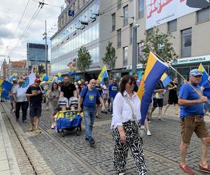 Marsz Autonomii Śląska przeszedł ulicami Katowic. Hajmatu nie oddomy