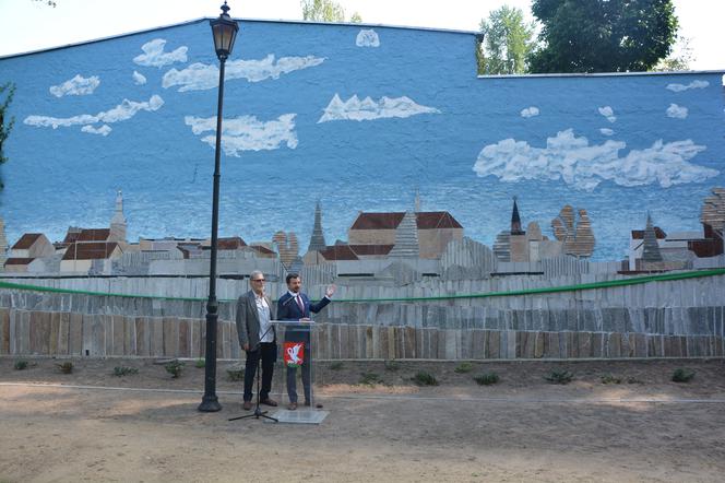 W Grabowie nad Prosną powstał nowy mural - przyozdobił ścianę w parku miejskim