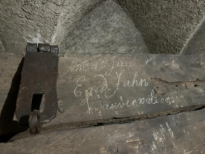 Zamek Pardubice - zdjęcia cennego zabytku Wschodnich Czech. Wnętrza, muzeum, zamek nocą