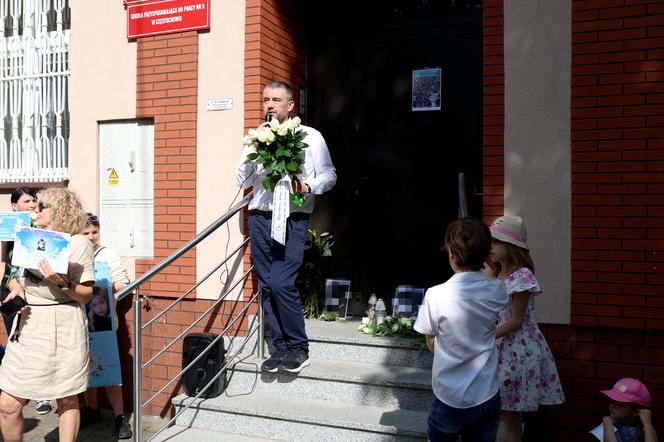 Pan Artur płakał w tracie białego marszu w Częstochowie. "Kamilek śni mi się po nocach"