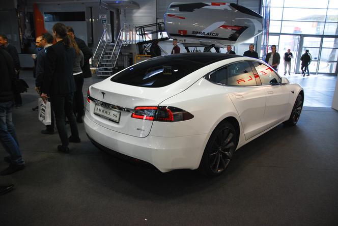 Stoisko Tesla - Targi Poznań Motor Show 2017