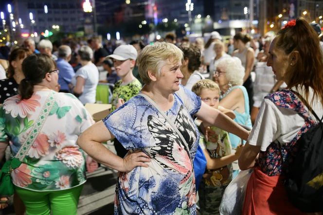 Potańcówka przed Teatrem Śląskim w Katowicach