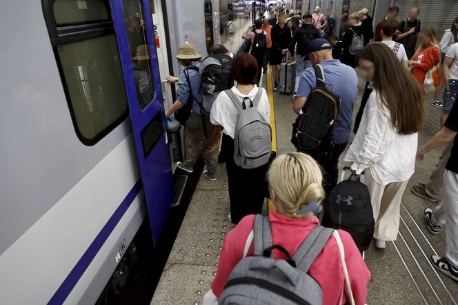 Pierwszy pociąg do Rijeki odjechał z Warszawy! Tłumy pasażerów. Wszystkie miejsca zajęte
