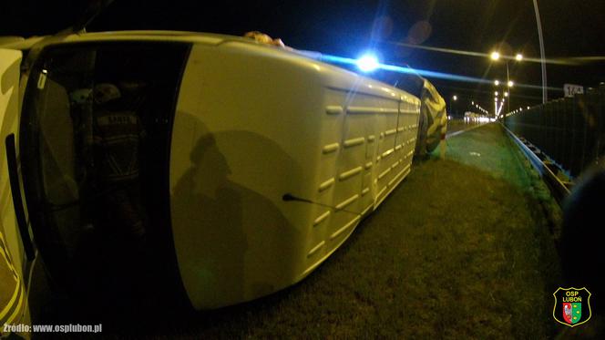 Nocny wypadek na autostradzie A2 na węźle Poznań - Luboń