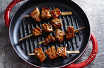 Patelnia grillowa Staub z linii Cherry - żeliwna
