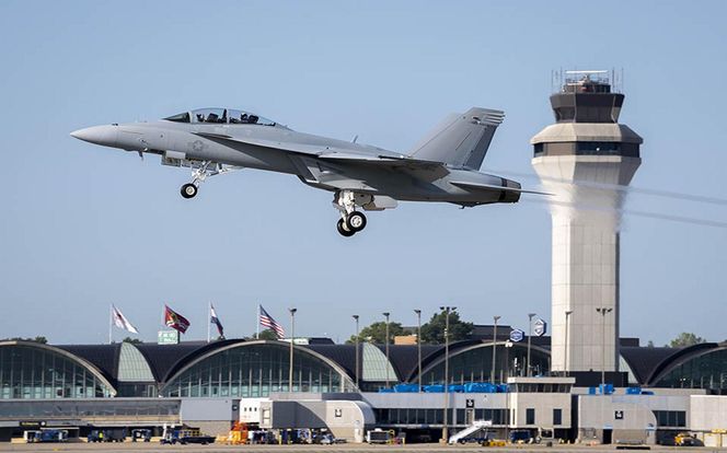 Samoloty  F-15, F/A 18