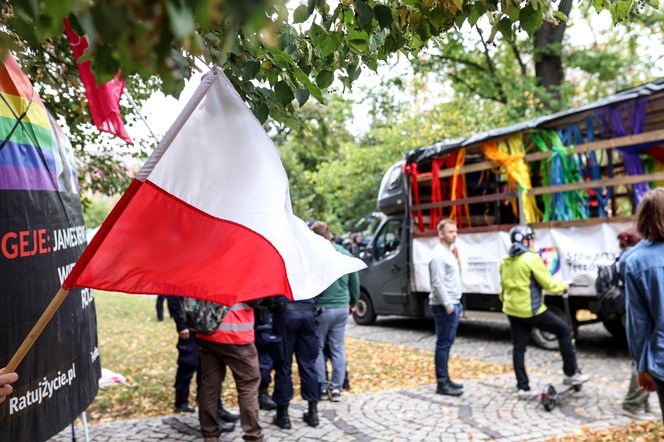 Marsz Równości w Katowicach 2025. Setki ludzi przeszło ulicami miasta. Były protesty