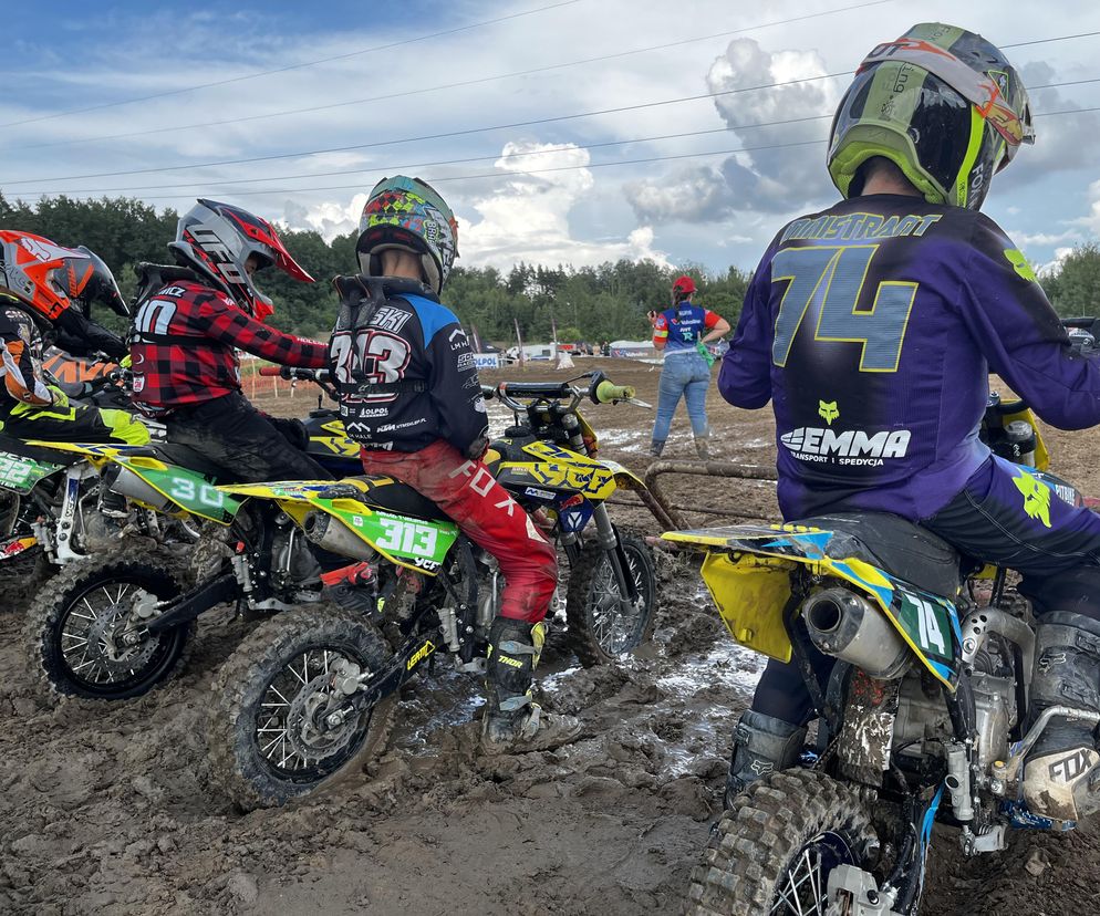 Ryk silników i adrenalina. Puchar i mistrzostwa Polski Pit Bike Off Road Olsztyn 2025 [ZDJĘCIA]
