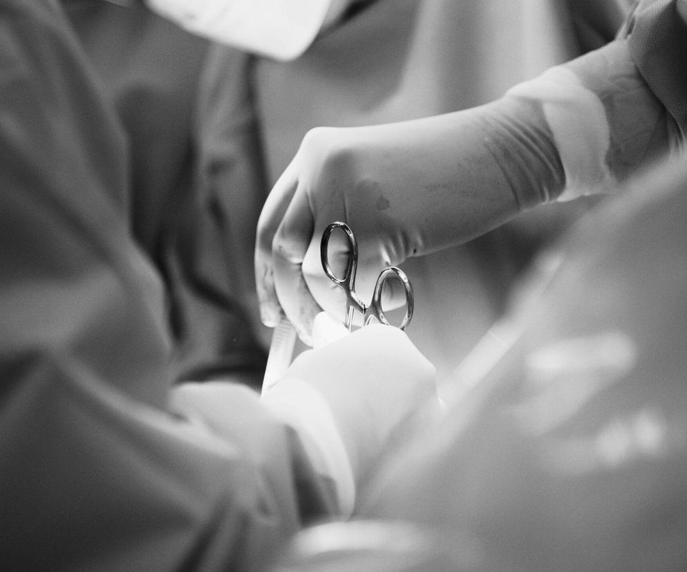 Cesarka zakończona śmiercią matki. Przecięta tętnica