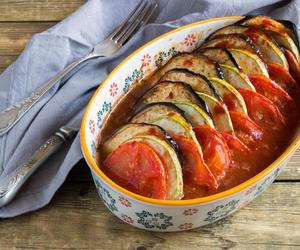 Cukinia z piekarnika po francusku. Idealny obiad na diecie