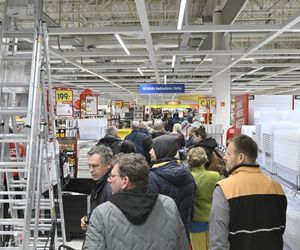 Wielkie otwarcie sklepu szwedzkiego giganta w Warszawie. Były gigantyczne promocje i długie kolejki