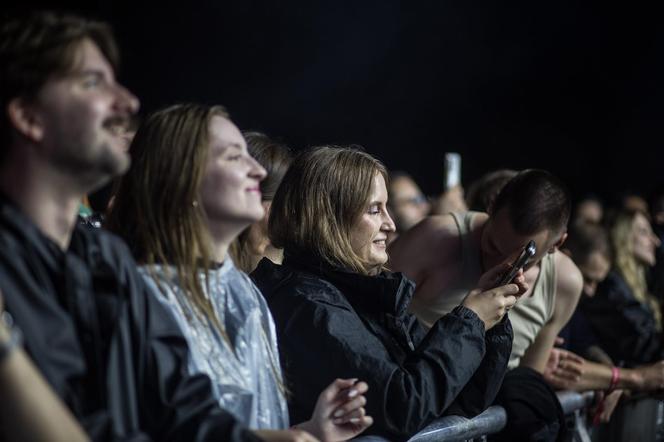 Tłumy na piątkowych koncertach podczas OFF Festivalu