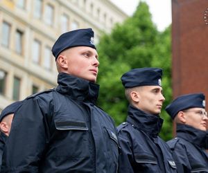 Policjantki i policjanci złożyli ślubowanie. 126 funkcjonariuszy zasiliło śląski garnizon