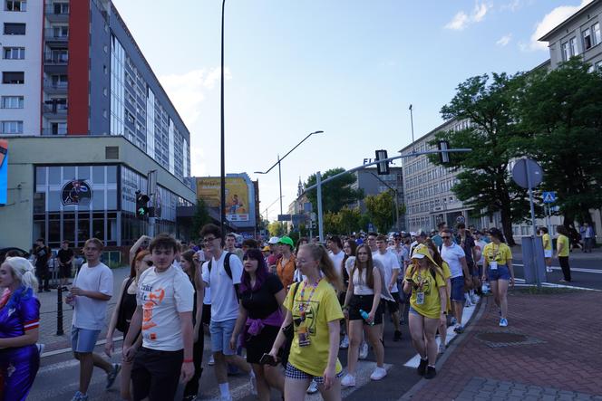 Igry 2024. Barwny korowód studentów przeszedł ulicami Gliwic