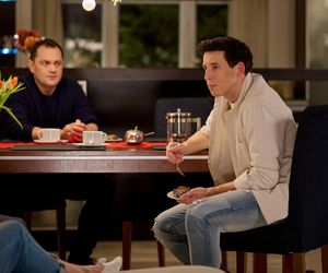 Na Wspólnej, odc 4025. Sławek (Mariusz Słupiński), Tadeusz (Jakub Pruski)