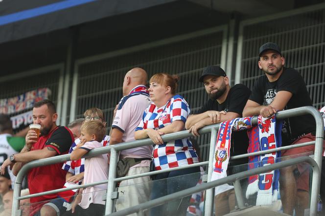 Górnik Zabrze zmierzył się z Rakowem Częstochowa. Kibice na trybunach dopisali