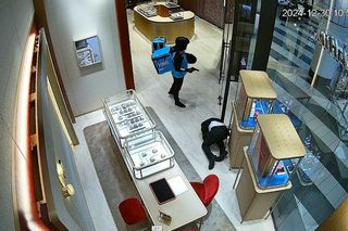 Za pieniądze są gotowi na wszystko. Napadają, okradają i mordują z bronią w ręku. Brutalna przestępczość w Warszawie ma się dobrze 