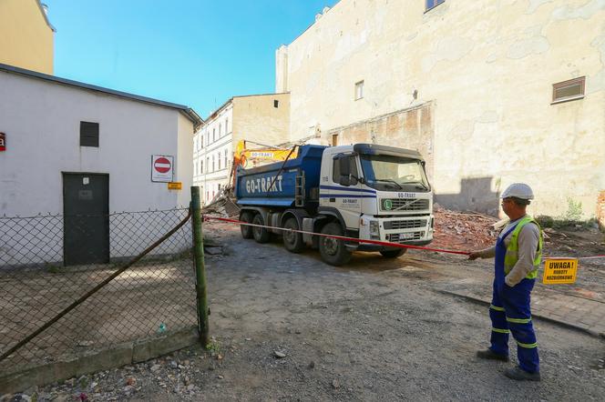 Nowe miejsca parkingowe w centrum Łodzi? Ruszyły pierwsze prace