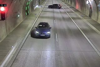 Zawracali w tunelu na S3, paraliżując ruch. Jest nagranie 